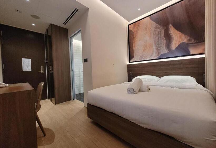 اتاق سوپریور, A Hotel Bugis