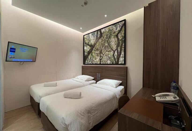 اتاق استاندارد, A Hotel Bugis