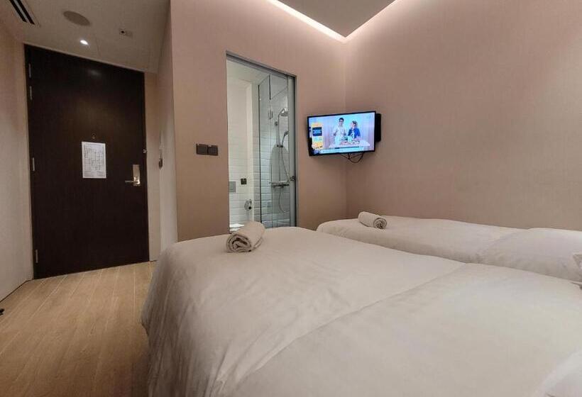 اتاق استاندارد, A Hotel Bugis