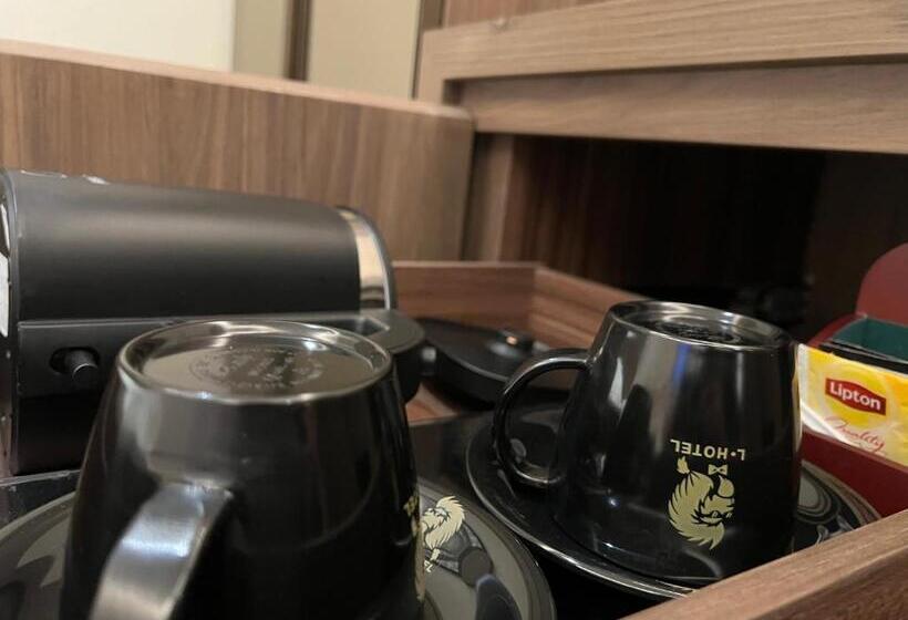 اتاق استاندارد, A Hotel Bugis