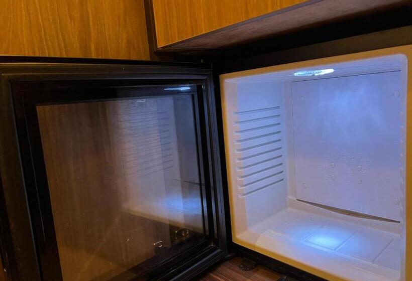 اتاق استاندارد, A Hotel Bugis