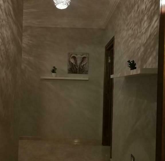 آپارتمان 1 خوابه با بالکن, London House