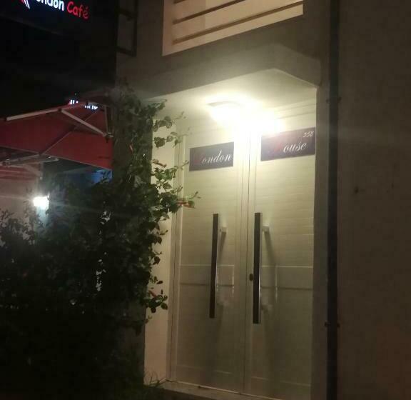 带1个卧室的带阳台的公寓, London House