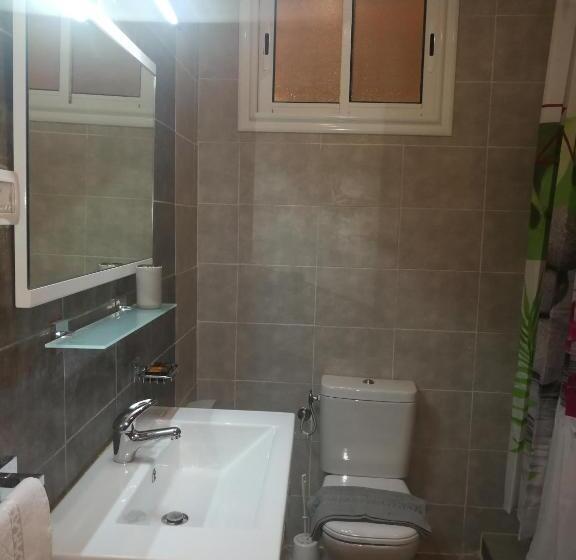 带1个卧室的带阳台的公寓, London House
