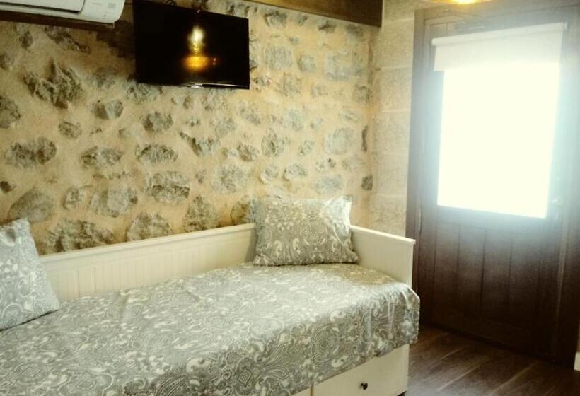 Номер Superior, La Fonda De Candeleda