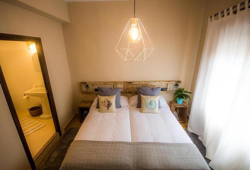 اتاق استاندارد, The Old Seaman Bed & Breakfast