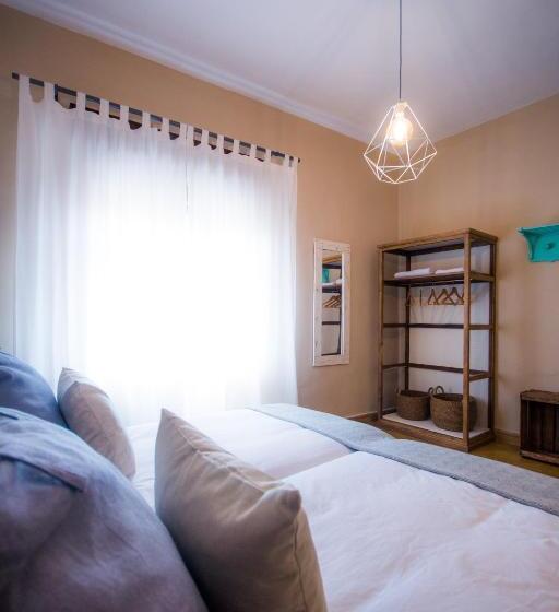 اتاق استاندارد, The Old Seaman Bed & Breakfast