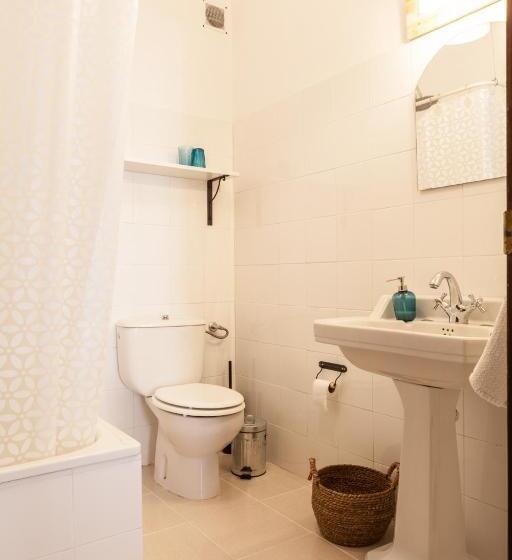 اتاق استاندارد, The Old Seaman Bed & Breakfast