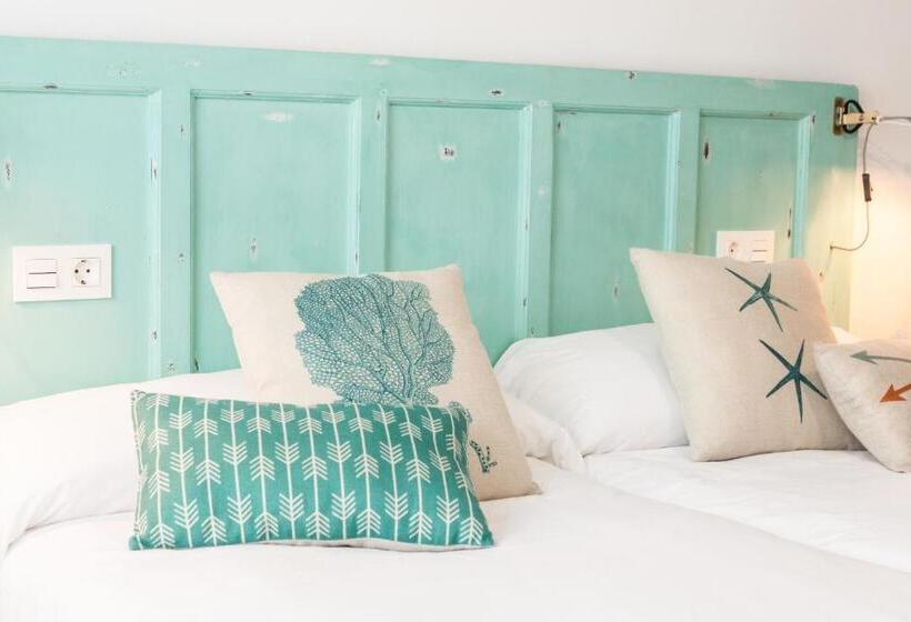 اتاق خانوادگی, The Old Seaman Bed & Breakfast