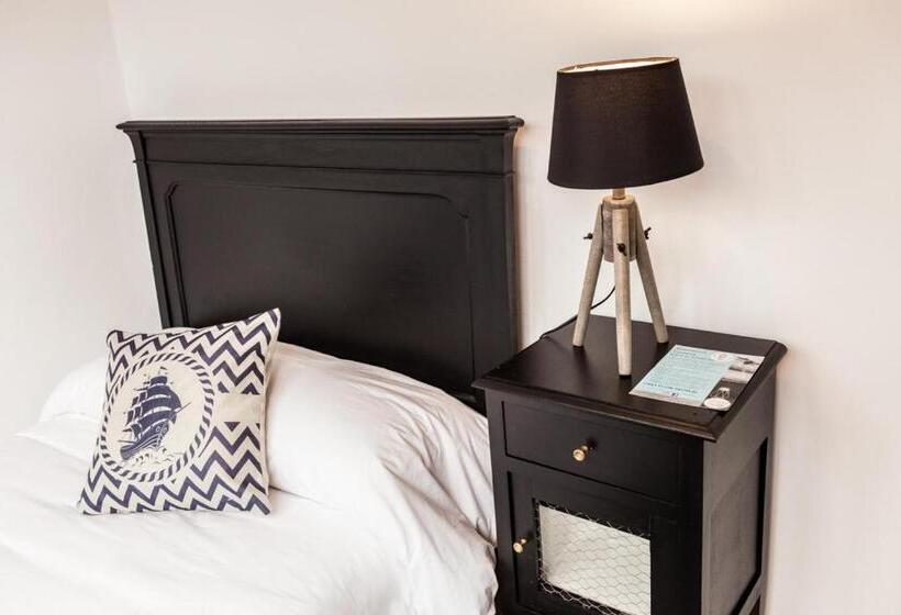 اتاق استاندارد با سرویس بهداشتی مشترک, The Old Seaman Bed & Breakfast