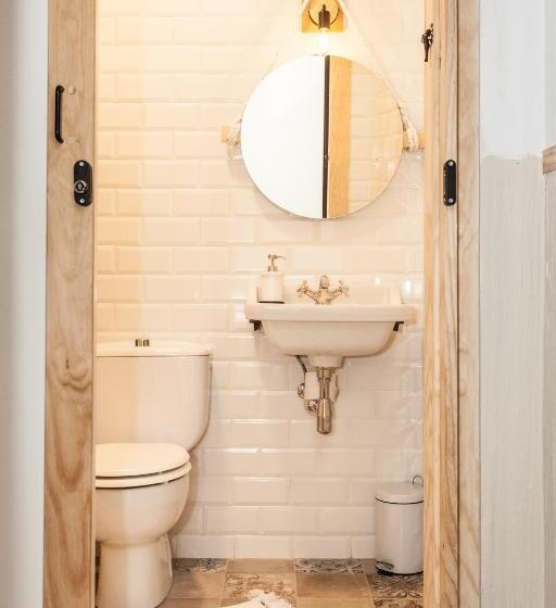 Standard room with outdoor bath, The Old Seaman Bed & Breakfast