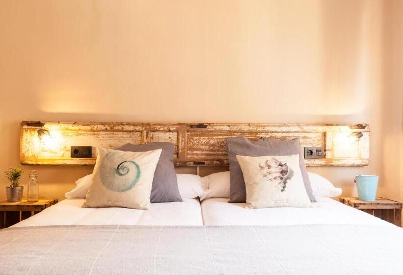 اتاق استاندارد, The Old Seaman Bed & Breakfast