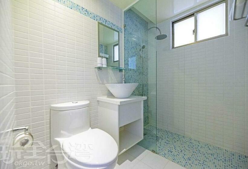 اتاق استاندارد چهار تخته, Huaxin