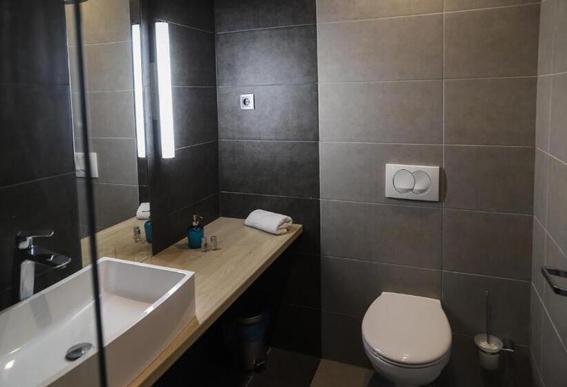 스탠다드 룸, Várda Sport