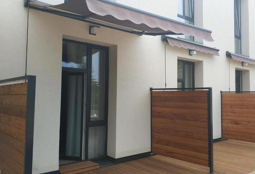 발코니 디럭스 룸, Várda Sport