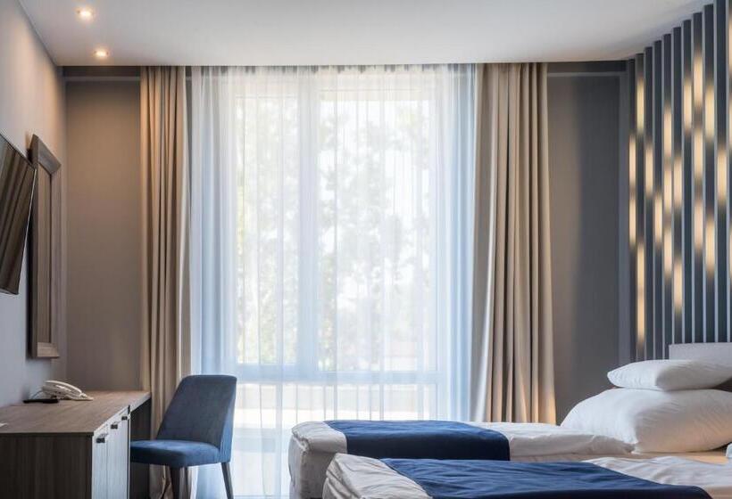 발코니 디럭스 룸, Várda Sport