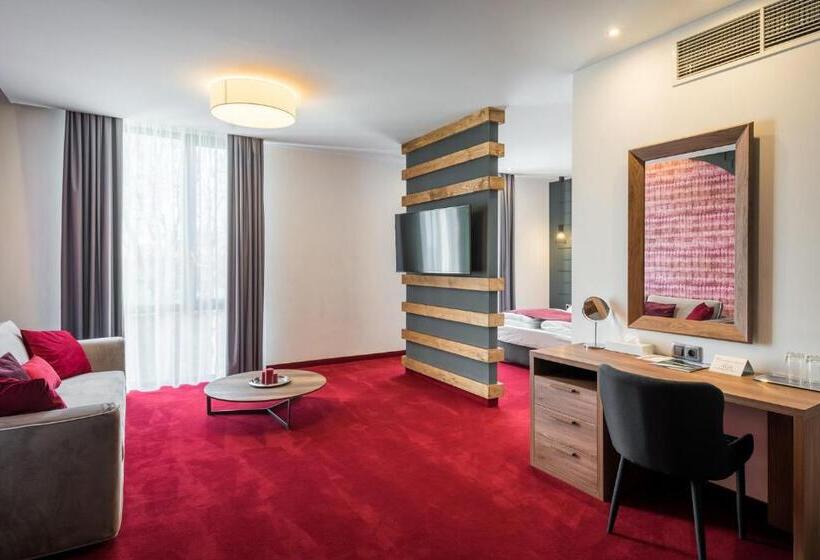 침실 1개 아파트, Várda Sport