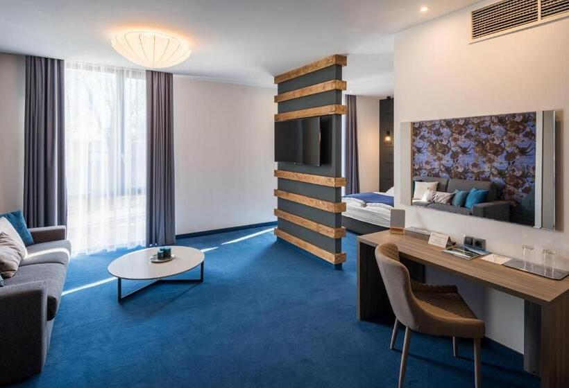 Apartamento 1 Dormitório, Várda Sport