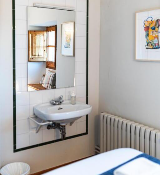 Номер Economy, Santuario De Bellmunt