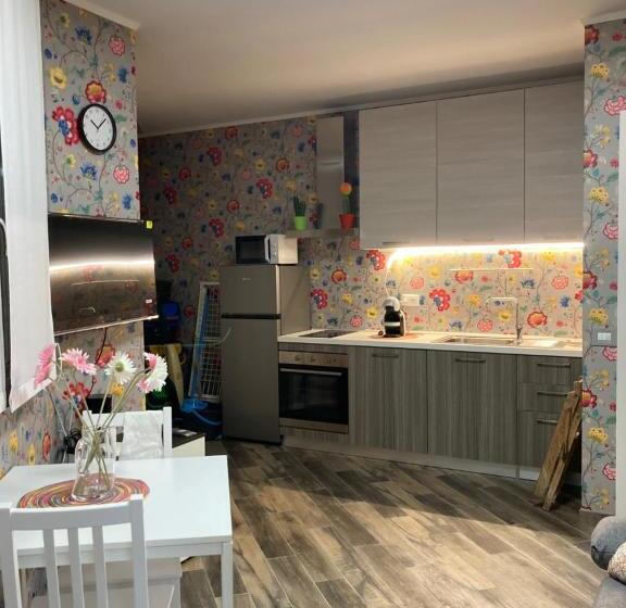 小型套房, B&b Paris