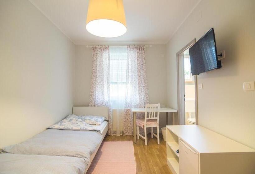 اتاق استاندارد, Hop House Garni