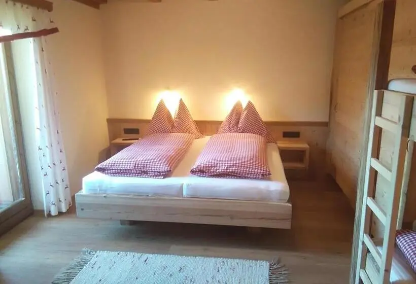 Huoneisto 1 Makuuhuone, Bauernhof Hintenberg
