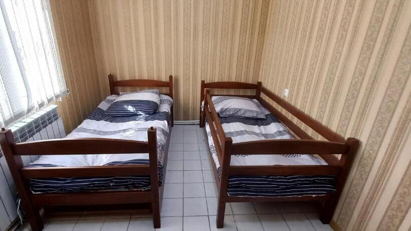 اتاق استاندارد, Dream House & Hostel