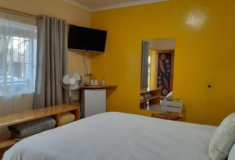 اتاق استاندارد, Steps Accommodation