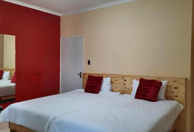 Номер Стандарт с Террасой, Steps Accommodation