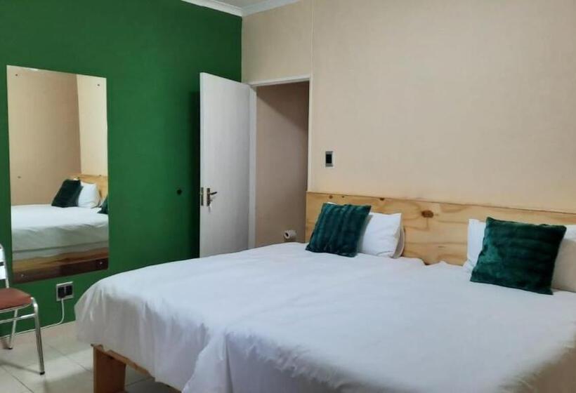 Номер Стандарт с Террасой, Steps Accommodation