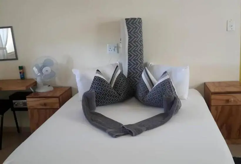 اتاق لوکس, Steps Accommodation