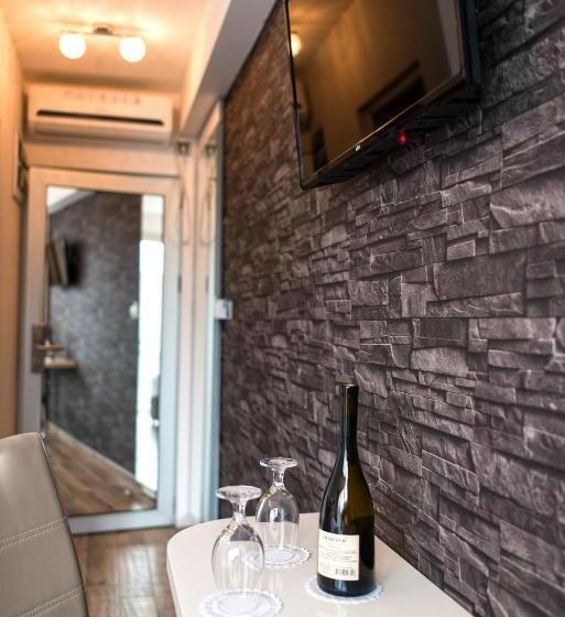 اتاق استاندارد, Zam Residence