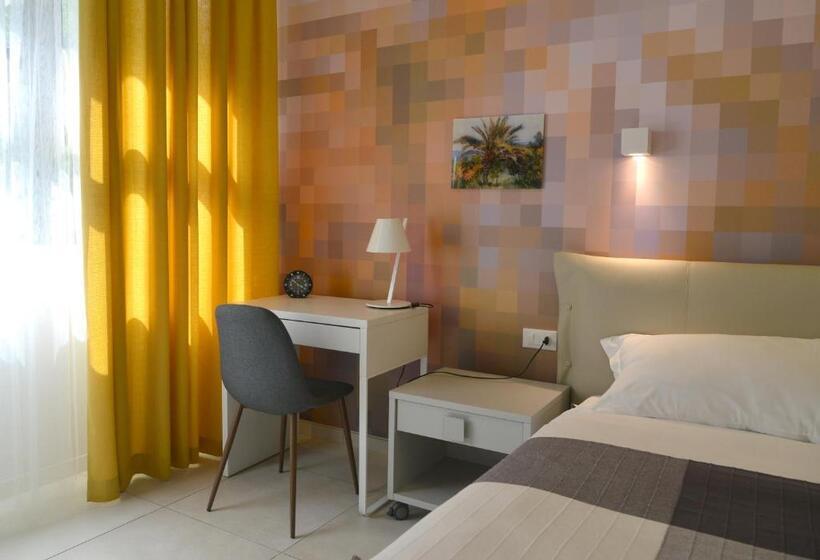 豪华园景房, Villa Miki