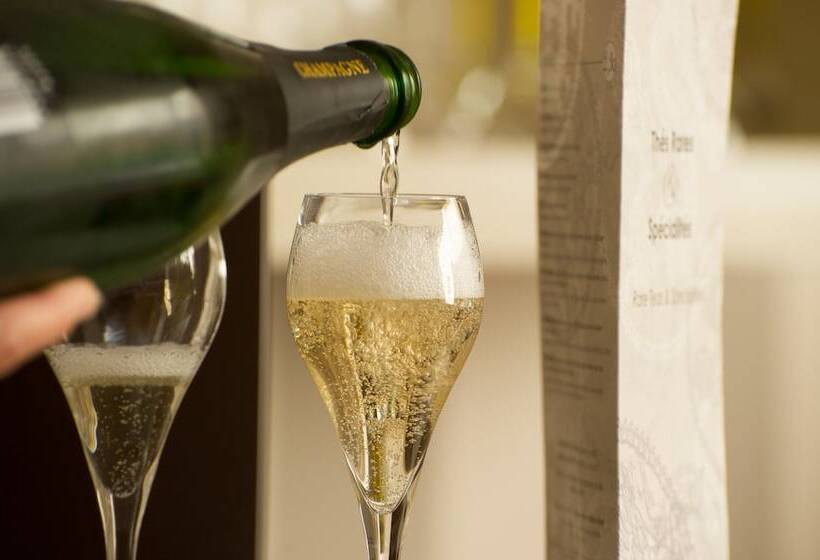 ジュニアスイート, Eden