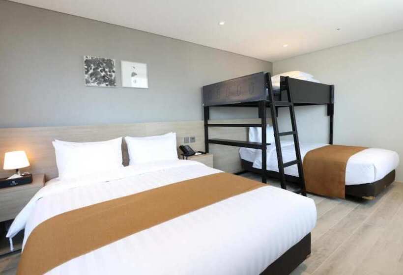 חדר דלוקס לארבעה, Gangneung City