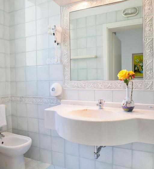 اتاق خانوادگی, Villa Gori