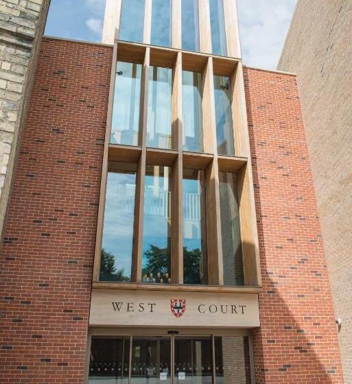 Номер Стандарт, West Court  Jesus College