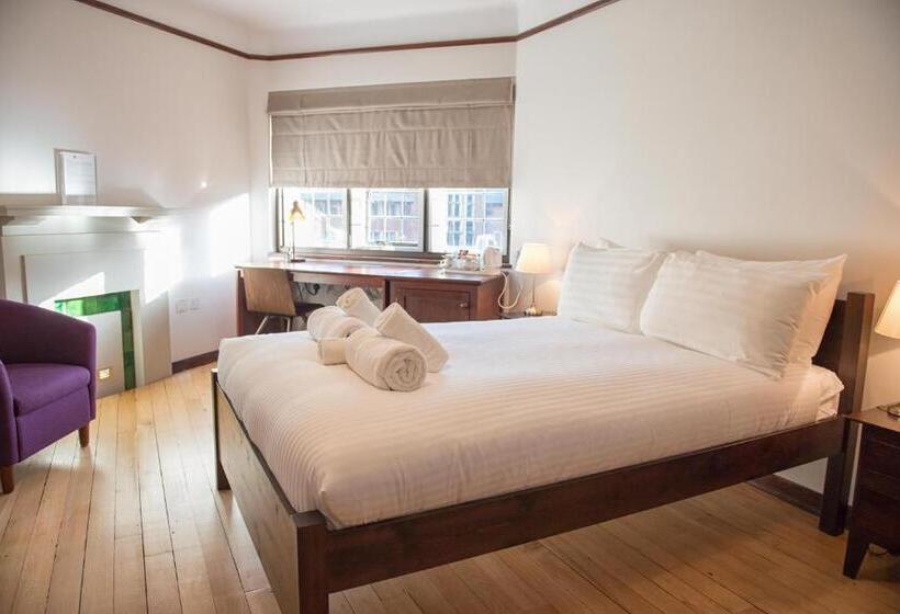 اتاق استاندارد با سرویس بهداشتی مشترک, West Court  Jesus College