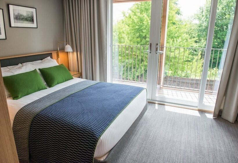 آپارتمان 1 خوابه با بالکن, West Court  Jesus College