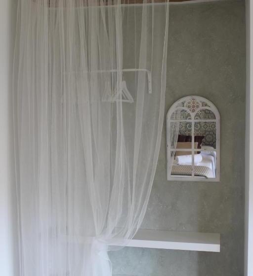 غرفة قياسية مطلة على الجبل, La Maroma Rooms & Views