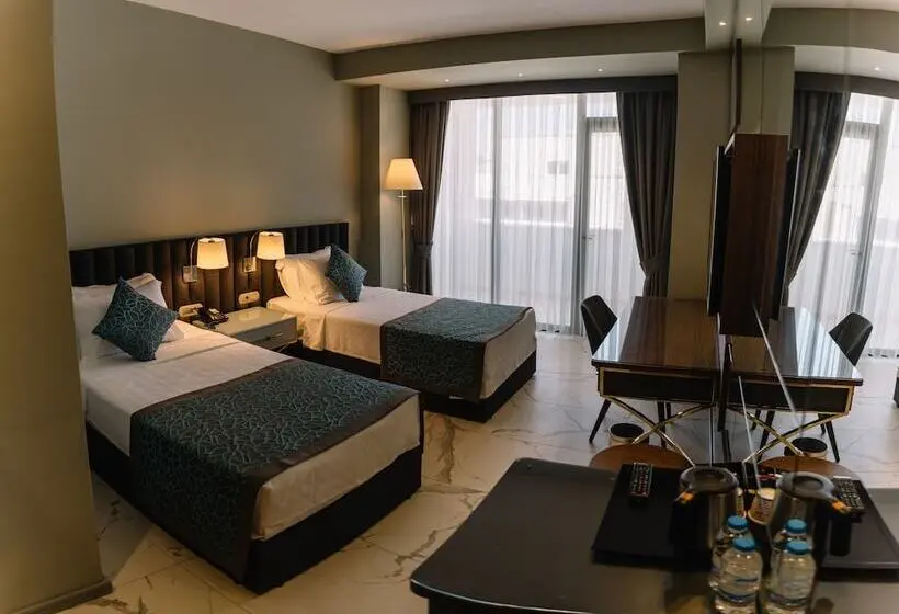 اتاق کلاس بیزنس, Capella Otel