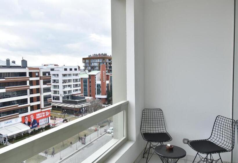 חדר דלוקס, Capella Otel