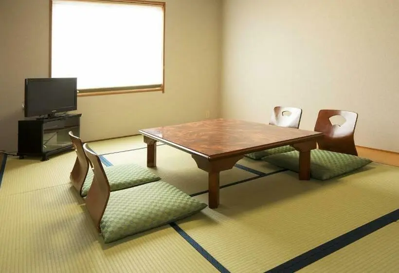 اتاق استاندارد با سرویس بهداشتی مشترک, Kur And Hotel Shinshu