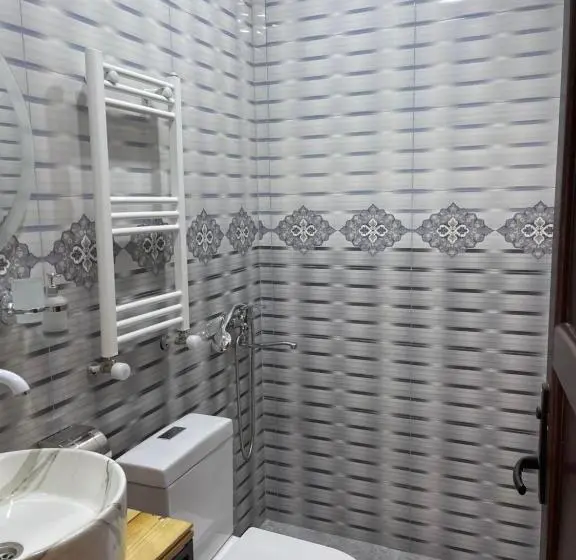 اتاق لوکس, Sunny Guesthouse