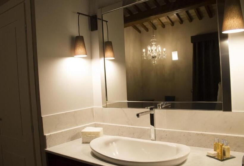 חדר סופריור עם מיטת קינג, Residenza Palazzo Fortuna   Boutique