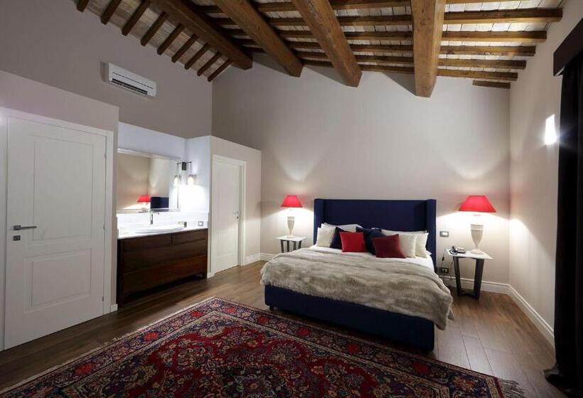 חדר סופריור עם מיטת קינג, Residenza Palazzo Fortuna   Boutique