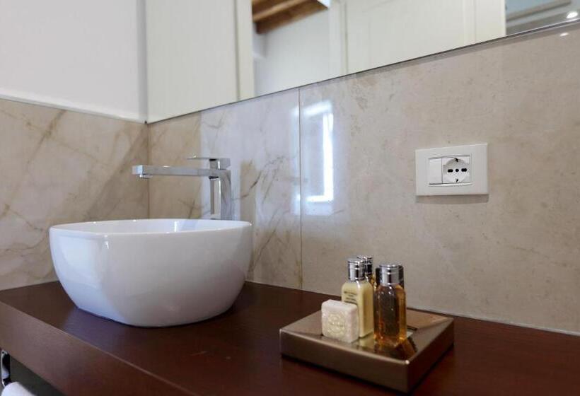 Полулюкс Одноместный с Террасой, Residenza Palazzo Fortuna   Boutique