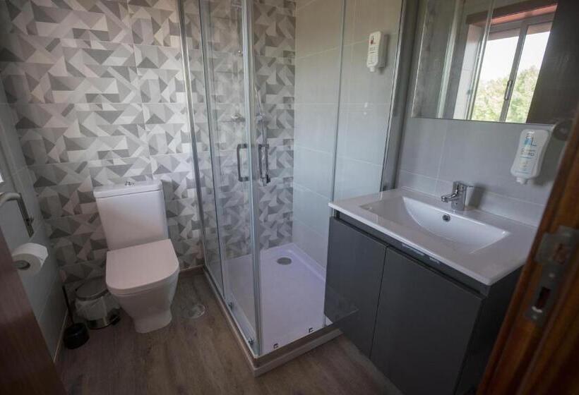 اتاق خانوادگی, Alojamento Local Do Arado