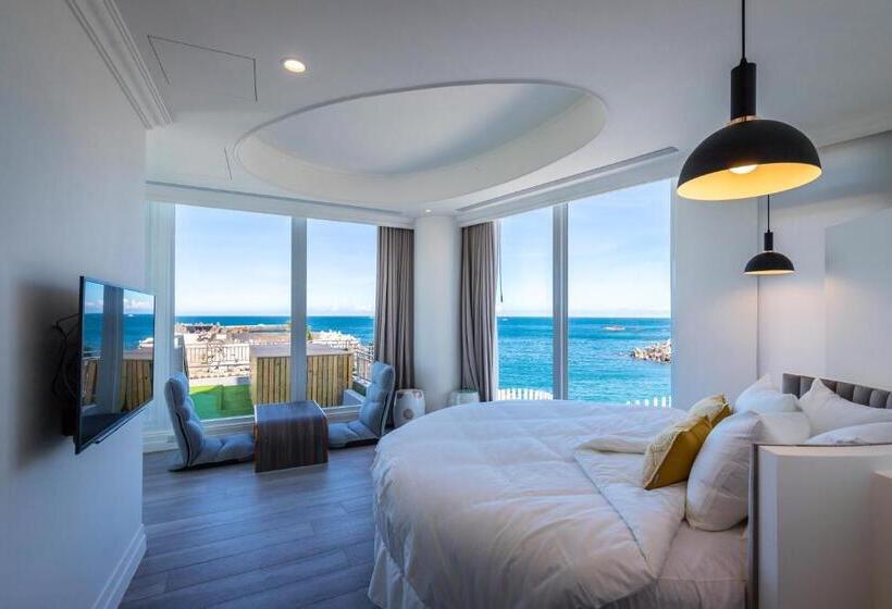 سوییت خانوادگی, Brighthouse