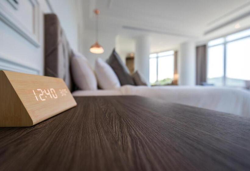 اتاق استاندارد با چشمانداز دریا, Brighthouse